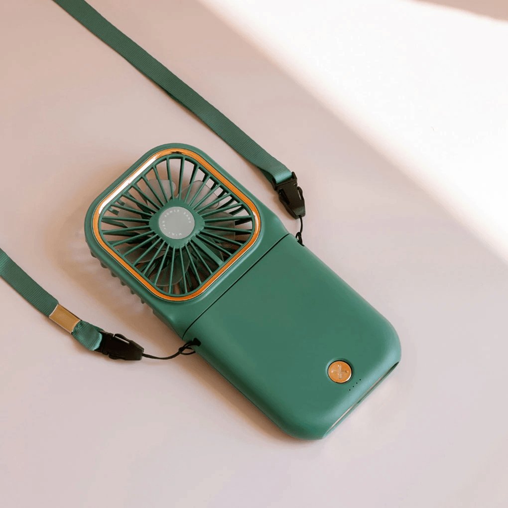 Ventilador de cuello portátil para enfriamiento instantáneo en verano. Manos libres, recargable con batería.