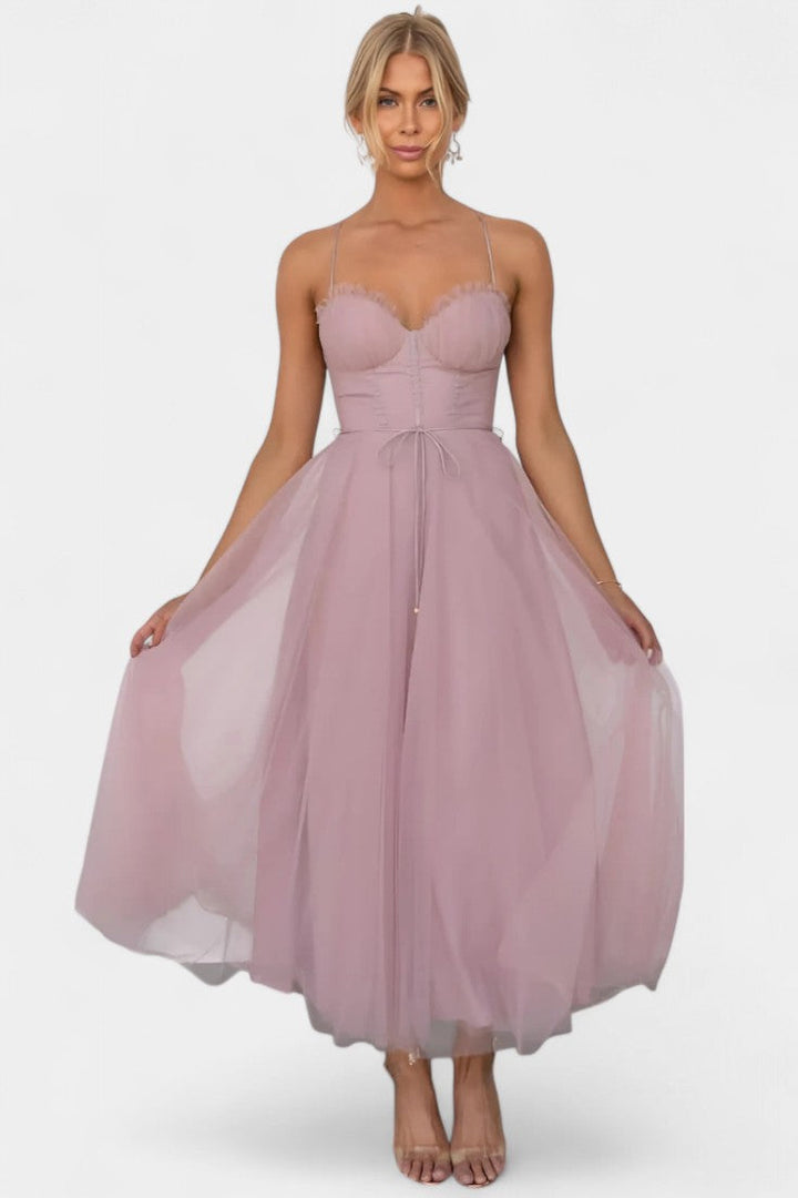 Vestido de noche elegante Eileen, estilo midi para mujer sofisticada.