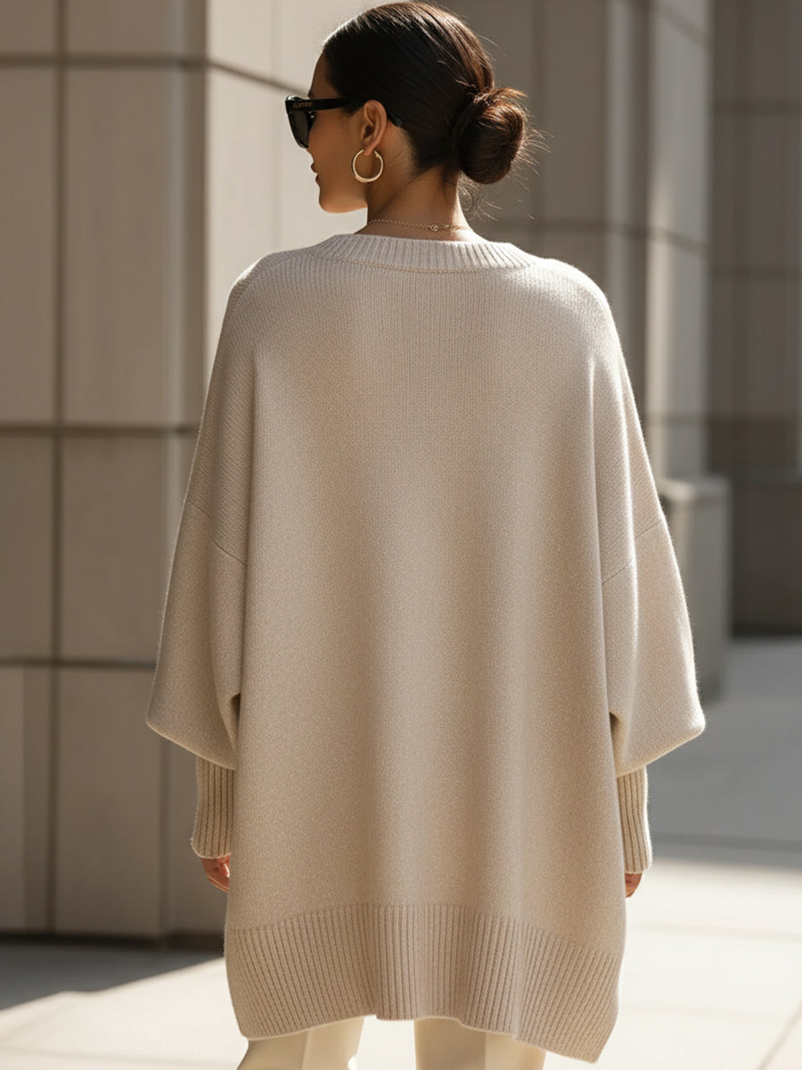 Jersey oversize de mujer, diseño relajado y elegante para comodidad y moda femenina versátil.