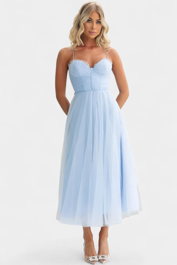 Vestido midi para mujer, estilo noche, perfecto para ocasiones formales.