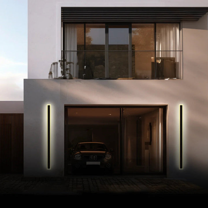 Lámpara de pared LED lineal para un diseño arquitectónico moderno en exteriores y jardines.