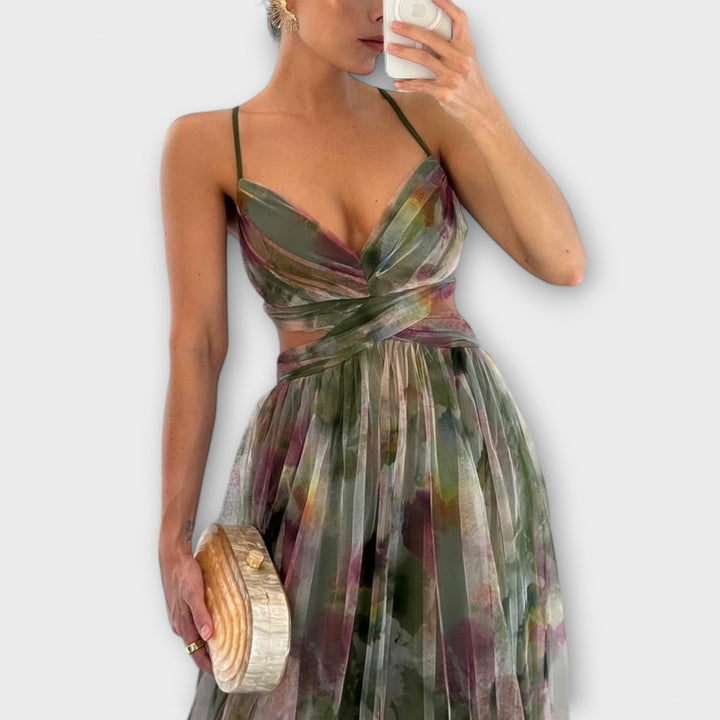 Maxi vestido floral degradado para mujer, de corte fluido, ideal como vestido de invitada o fiesta de verano.