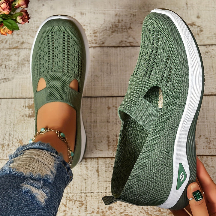 Zapatillas ergonómicas sin cordones para mujer, ideales para la comodidad diaria. Perfectas para caminar.
