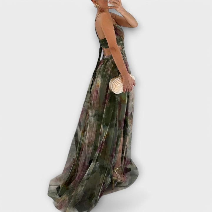 Vestido maxi elegante floral con efecto degradado para mujer, diseño fluido perfecto para invitadas y fiesta.