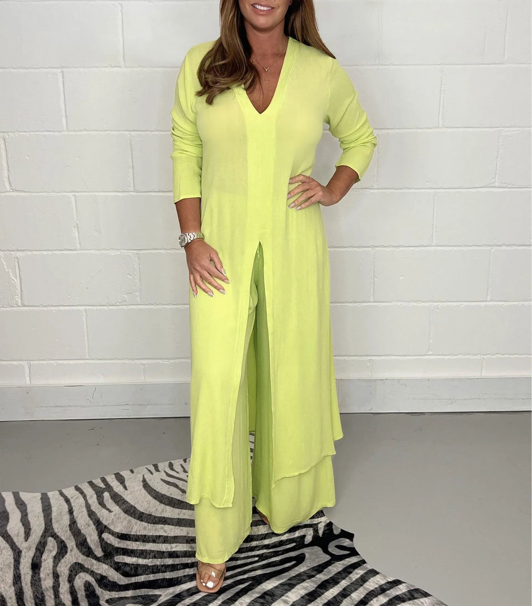 Conjunto de punto para mujer: blusón casual y pantalón cómodo, ideal para un estilo relax de invierno.