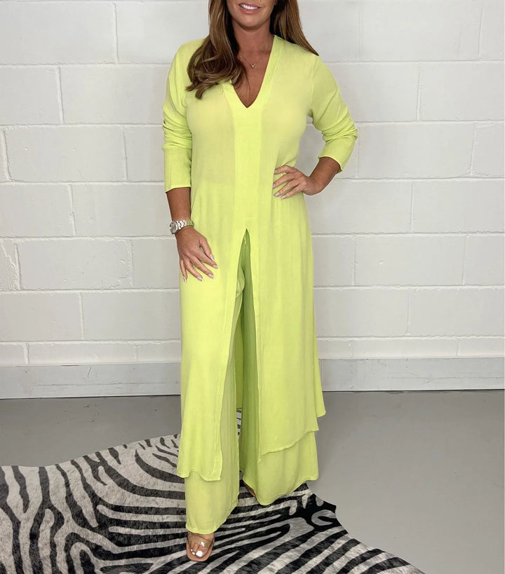Conjunto de punto para mujer: blusón casual y pantalón cómodo, ideal para un estilo relax de invierno.