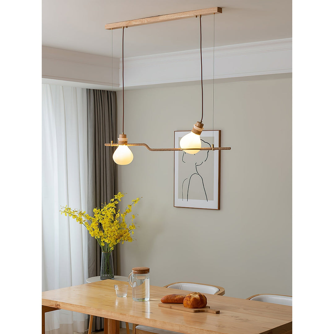 Decora tu comedor con lámpara colgante rústica moderna. Detalles de cuerda y cristal para una luz ambiental.