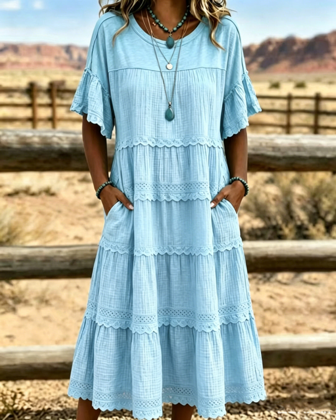 Elegante vestido midi bohemio de mujer con volantes de algodón-lino, ideal playa.