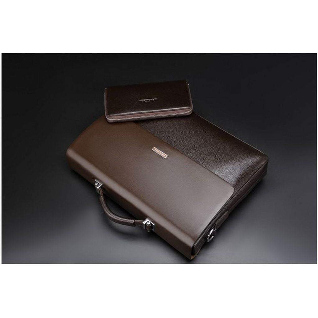 Interior de maleta de negocios, cuero sintético, con múltiples compartimentos y sección acolchada para laptop.
