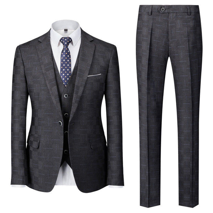 Traje formal de cuadros para hombre, dos piezas. Diseño elegante y moderno en moda masculina.