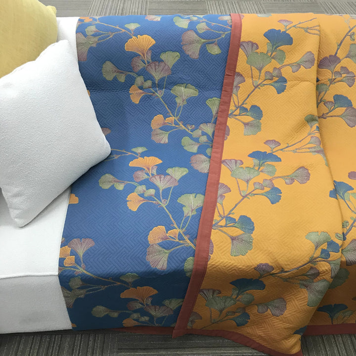 Colcha de algodón jacquard reversible para cama, estilo sofisticado y acogedor para cualquier dormitorio.