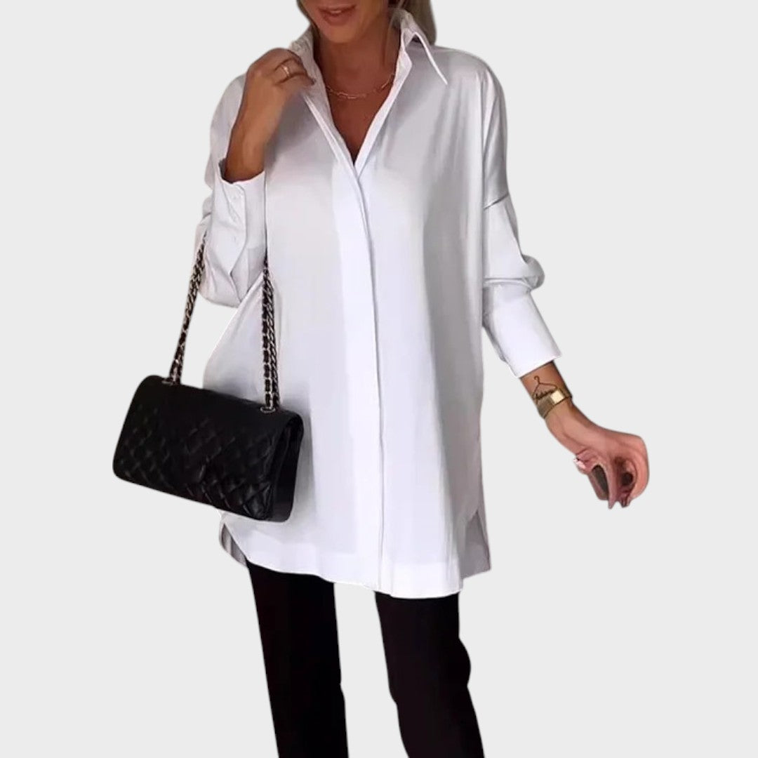 Camisa oversize de mujer con cuello clásico, blusa elegante y cómoda para un estilo relajado.