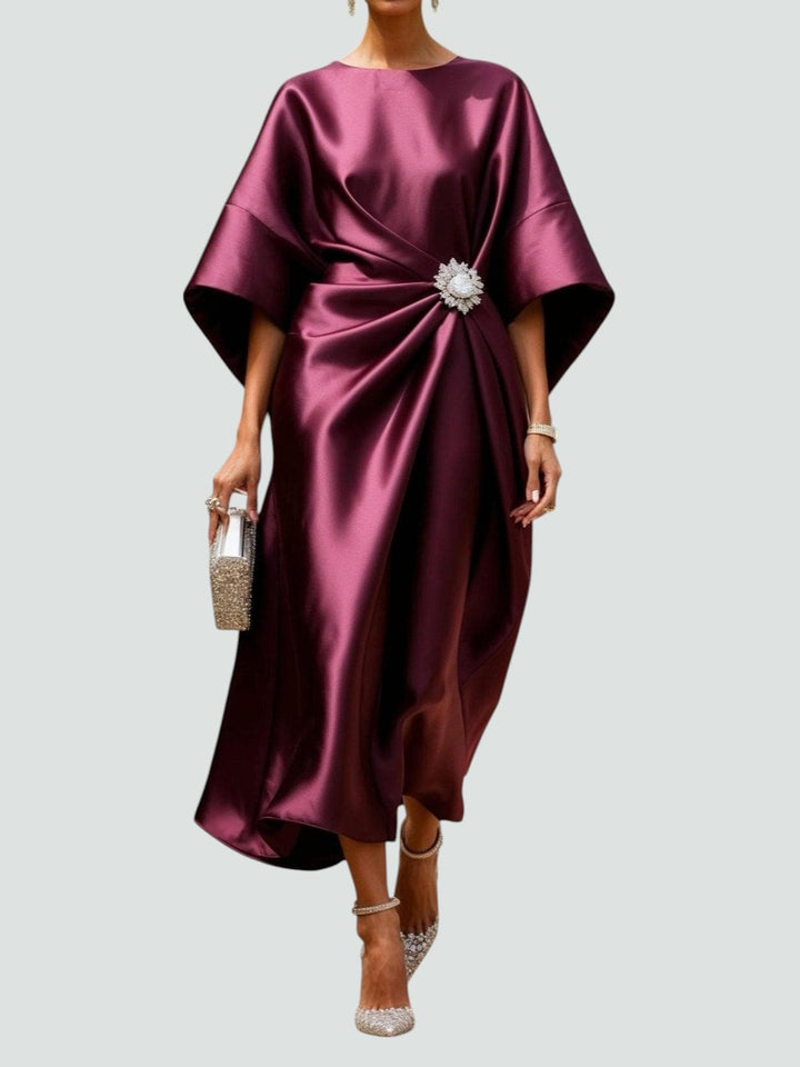 Vestido de noche formal y femenino para mujer. Ideal para celebraciones, galas y ocasiones especiales con estilo.
