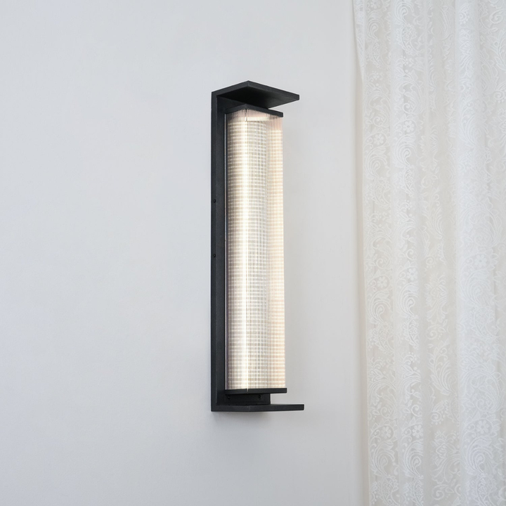 Luz de pared LED exterior, moderna y robusta, para iluminación de senderos.