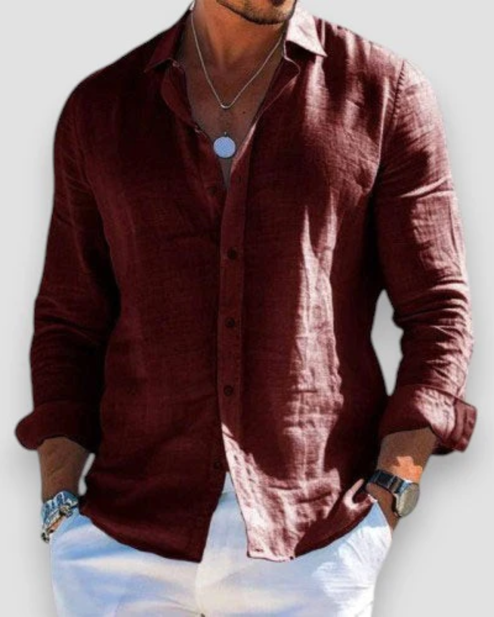 Camisa de hombre de tejido ligero, ofrece elegancia fresca para el estilo diario masculino.