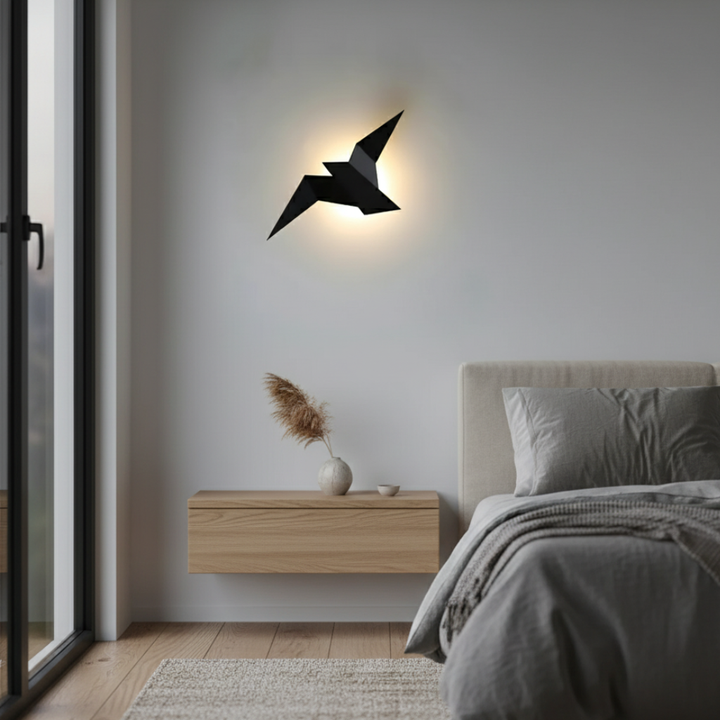 Iluminación de pared LED Akaru Origami. Diseño japonés para hogar, aplique escultórico contemporáneo.