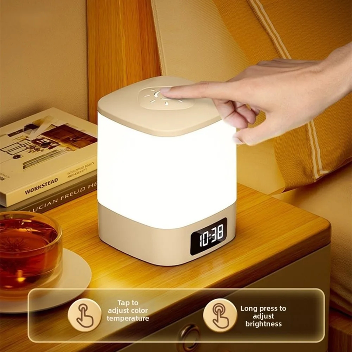 Lámpara de mesa LED regulable para escritorio. Luz ajustable para estudio, trabajo o lectura. Diseño moderno y funcional.