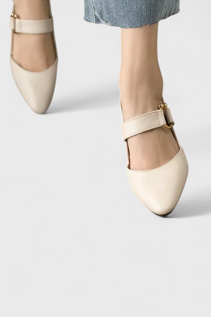 Calzado de tacón para mujer, diseñado para confort duradero y elegancia. Ideal para eventos y uso diario.