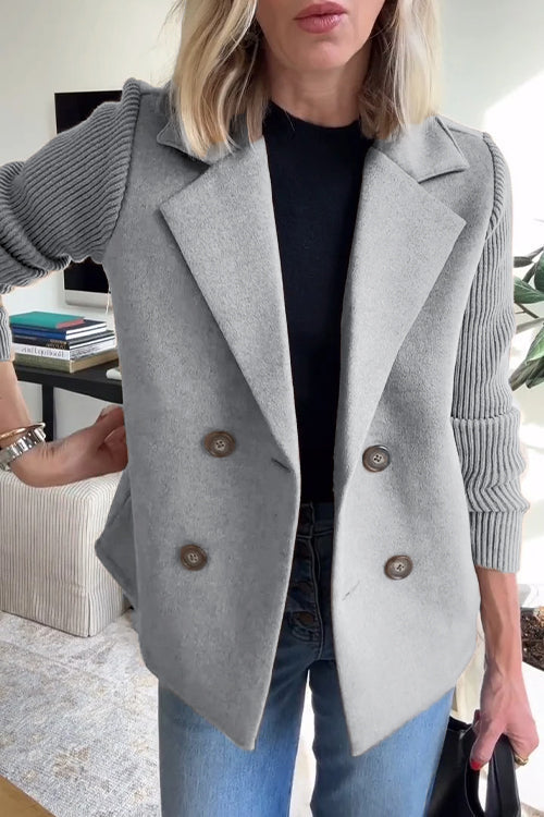 Chaqueta elegante mujer, cerrada. Perfecta como prenda de abrigo chic de otoño.