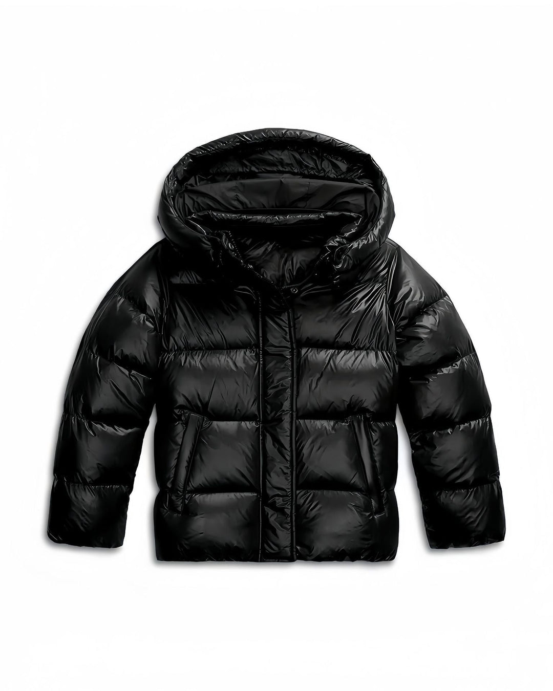 Abrigo acolchado de mujer, vista frontal con cremallera y capucha. Diseño moderno para el frío de invierno.