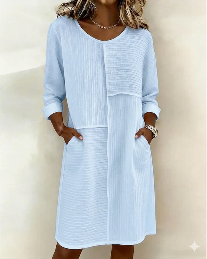 Vestido casual veraniego para mujer, confeccionado en algodón y lino texturizado, corte holgado.