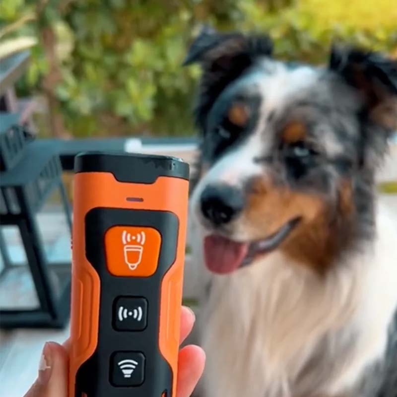 Dispositivo ultrasónico para adiestramiento de perros. Solución eficaz contra el ladrido y malos hábitos.