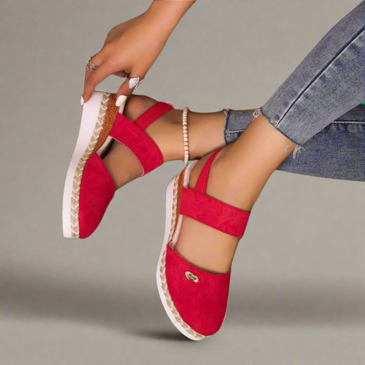 Sandalias de cuña elegantes para mujer, ideales para fiesta o eventos de verano. Estilo moderno y femenino.