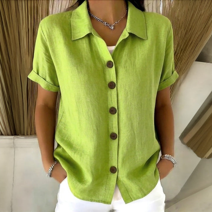Blusa casual de mujer verde con cuello chal y mangas cortas. Ideal para primavera y verano, estilo fresco y elegante.