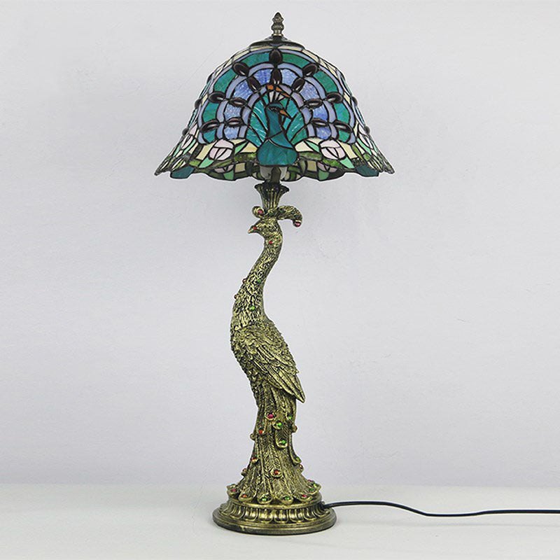 Decoración hogar: Lámpara de mesa Tiffany con cúpula de vidrio colorido, crea un ambiente único.