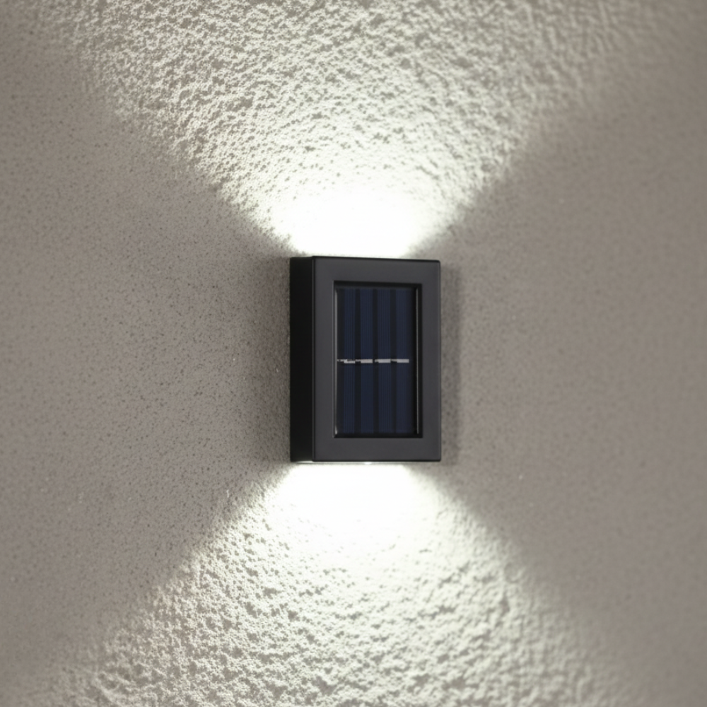 Fácil instalación de luz solar LED de pared para jardín, iluminación exterior automática y eficiente.
