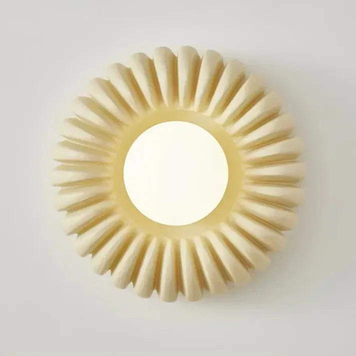 Aplique de pared LED moderno, forma redonda de resina, para un hogar sofisticado.