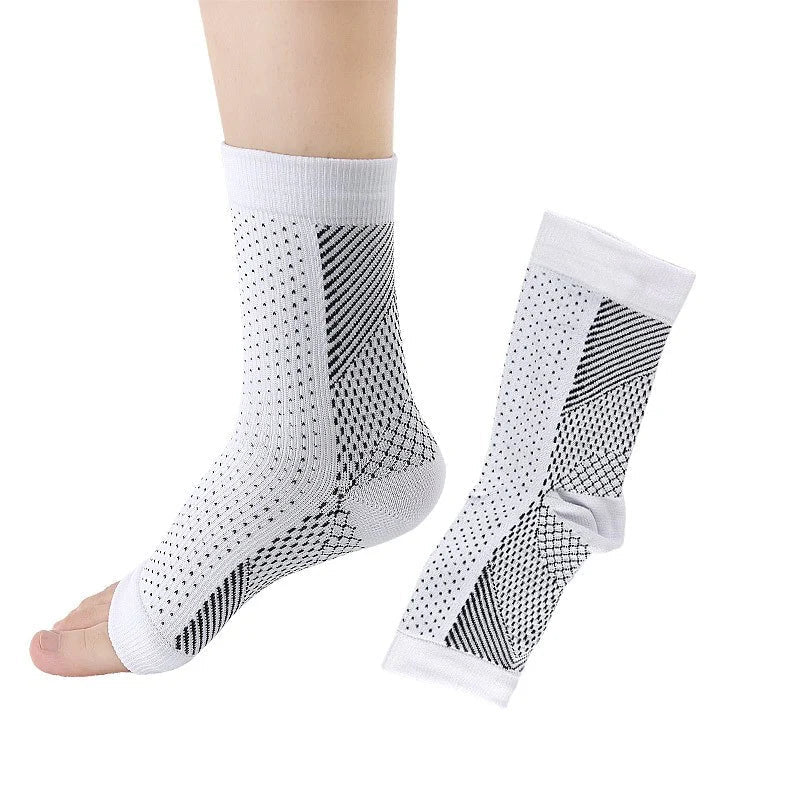 Calcetines de compresión para uso diario. Proporcionan soporte, alivian piernas cansadas y mejoran la salud vascular.