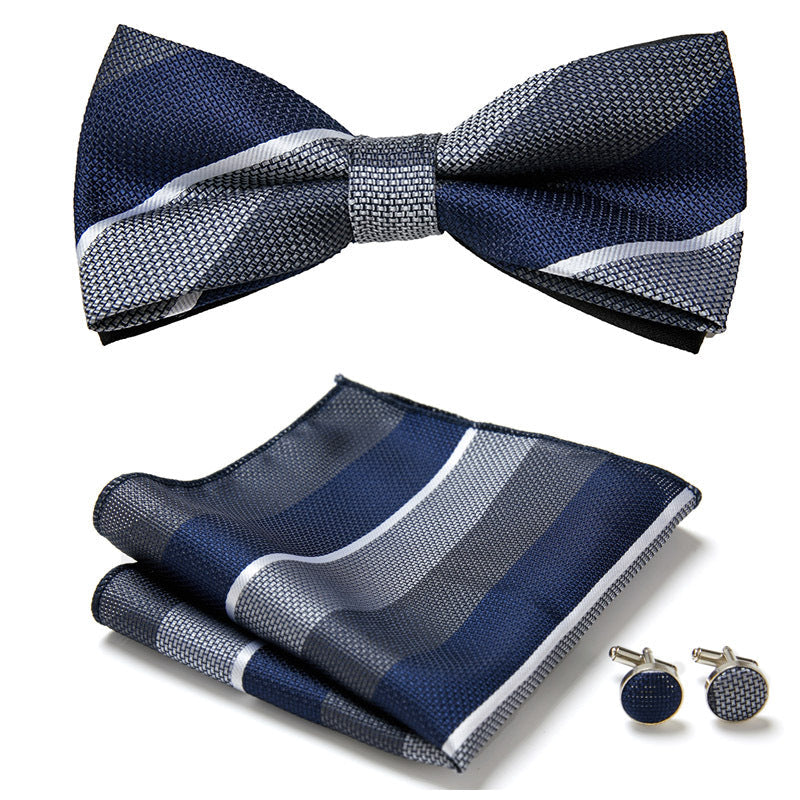 Elegancia floral en poliéster: pajarita, pañuelo y gemelos para hombres. [[lstfy-media:31]]