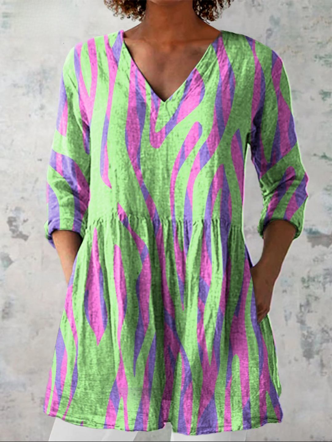 Camisa de mujer manga larga vintage estampada, escote V. Blusa fluida y transpirable para verano, estilo bohemio casual.