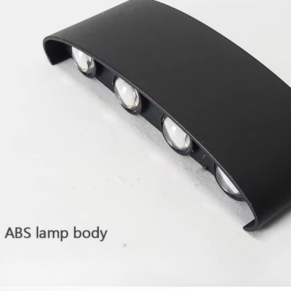 Luz exterior LED en arco, estilo moderno para pared, IP65, perfecta para iluminación de patio.
