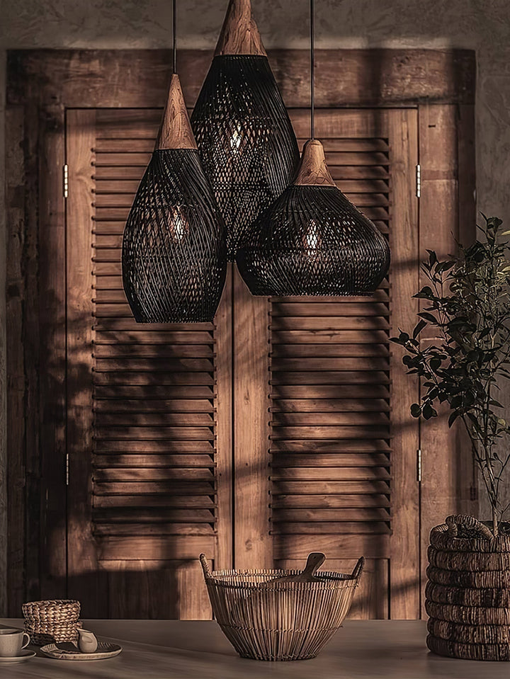 Iluminación bohemia auténtica: lámpara colgante trenzada para comedor.