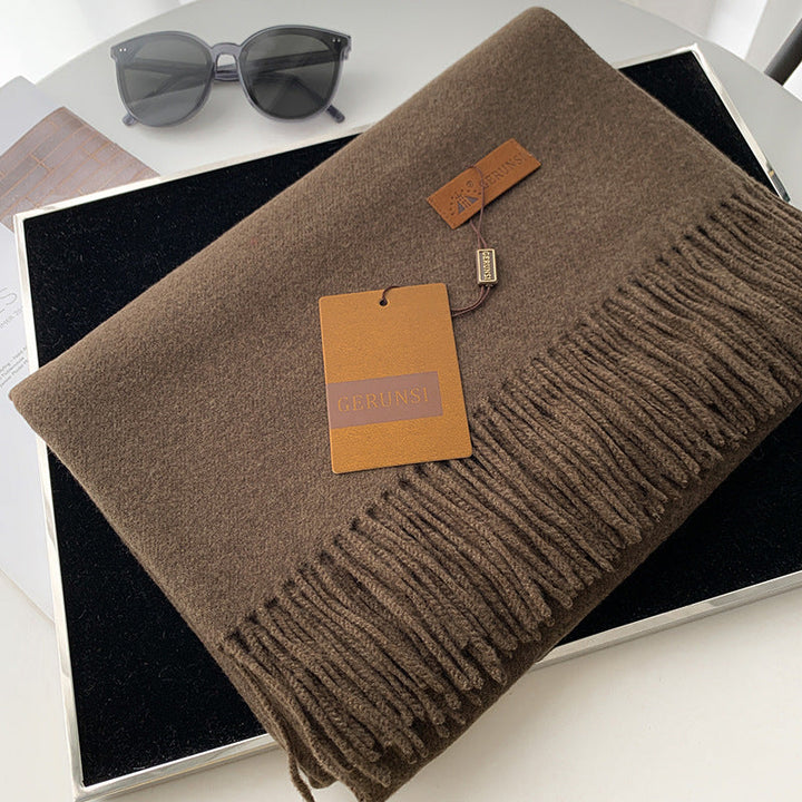 Accesorio elegante: bufanda de cachemira suave y cálida para mujer, estilo y confort.