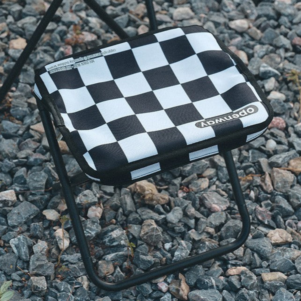 Silla plegable de exterior para playa y viajes. Compacta y cómoda para cualquier aventura.