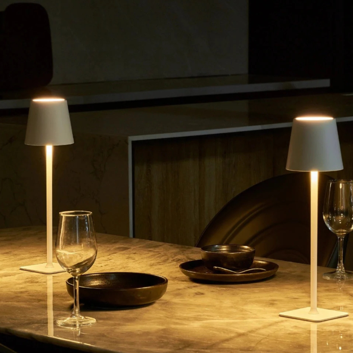 Lámpara táctil LED para mesa, estilo escandinavo. Inalámbrica, regulable, para uso en interiores y exteriores.