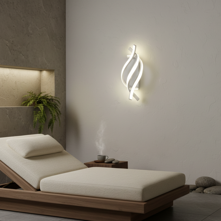 Lámpara de pared LED versátil, luz fría ideal para áreas de trabajo o cocinas modernas.