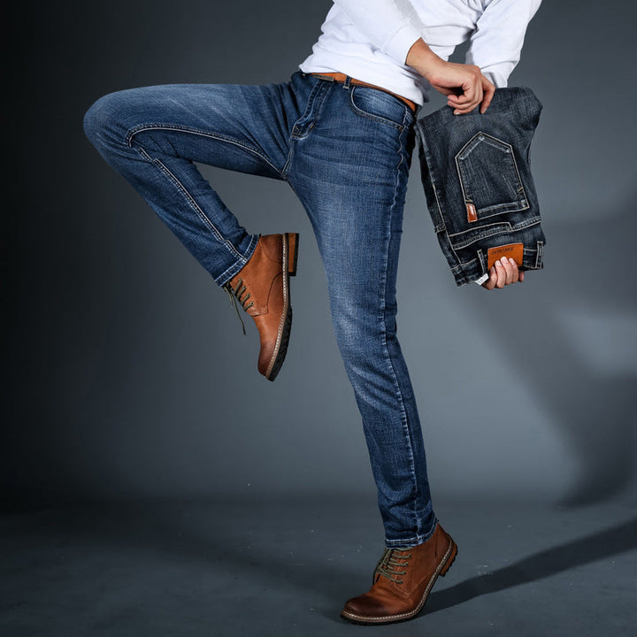 Jeans slim fit modernos para hombre, perfectos para un estilo casual y diario, comodidad y versatilidad.