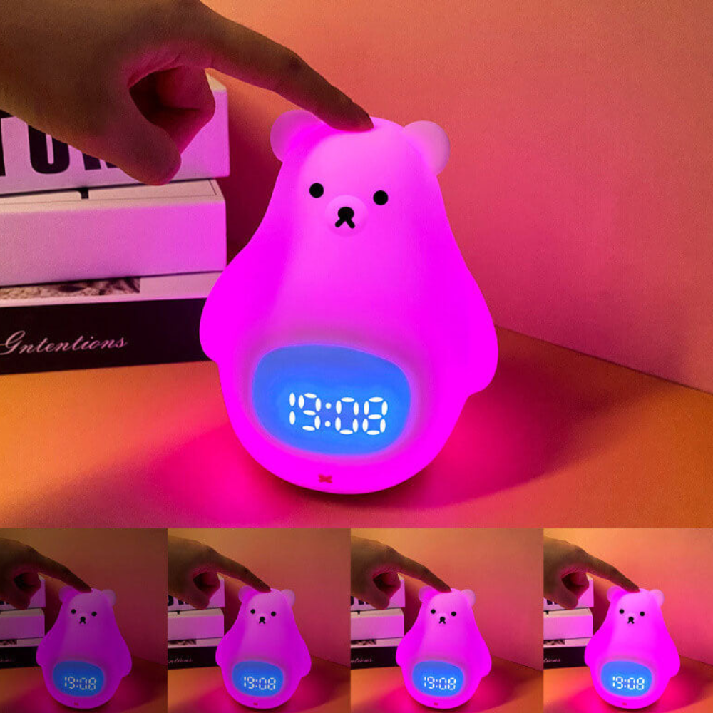 Despertador con diseño de oso polar, luz LED nocturna y suave para dormitorios infantiles.