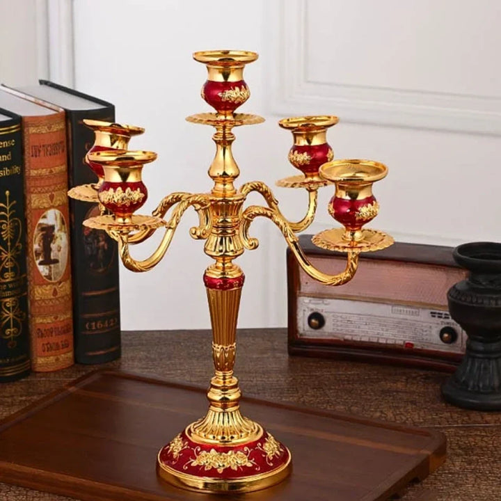 Candelabro plateado de lujo, estilo europeo, con porta velas para ambiente romántico en el hogar.