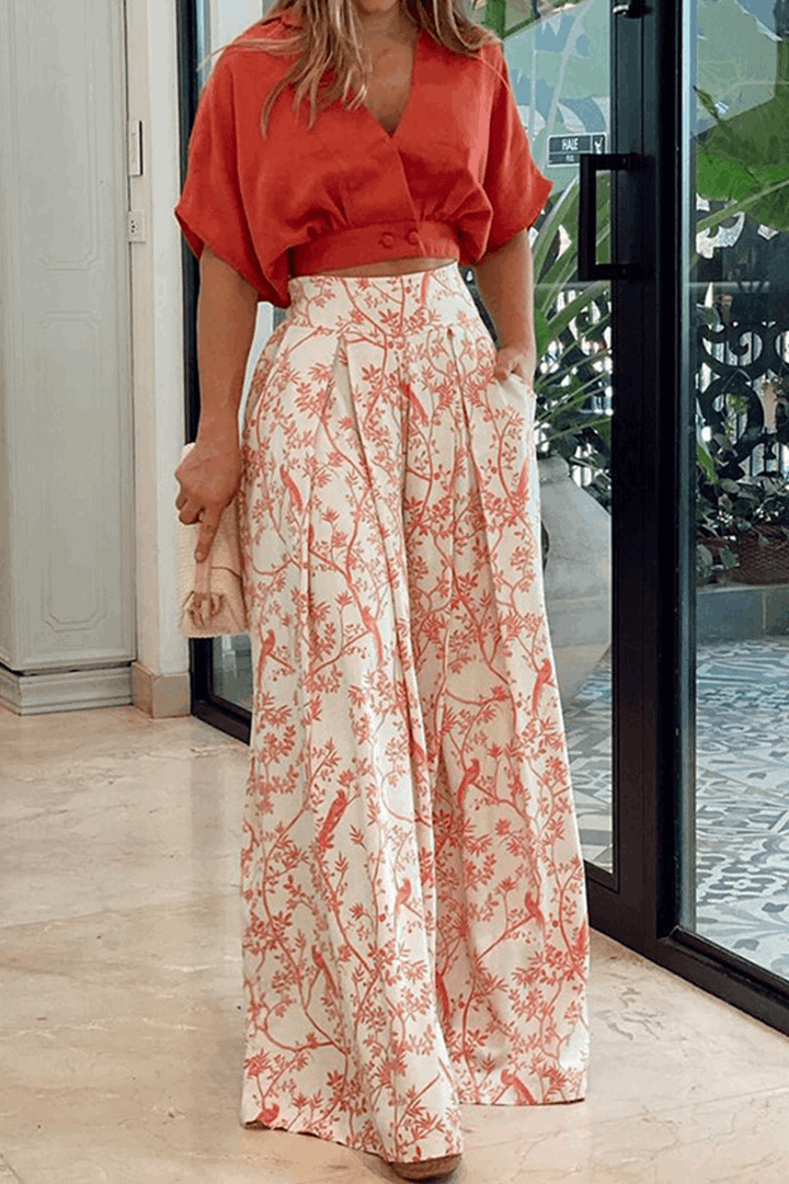 Top estampado tropical y pantalón corto a juego, conjunto de verano casual para mujer.