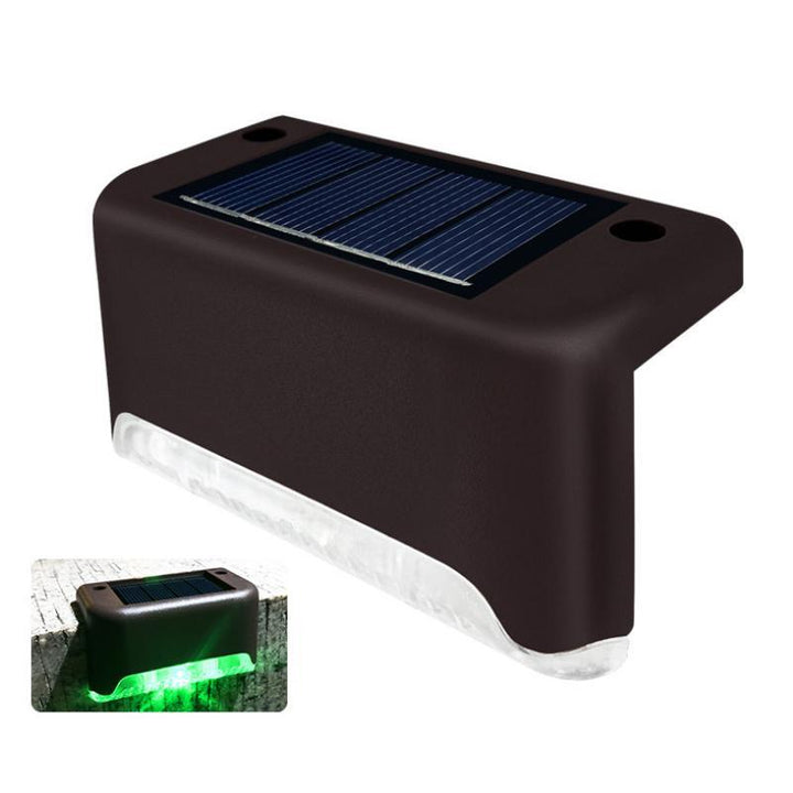 Decoración de patio con luces solares LED de escalera. Pack de 4, iluminación exterior eficiente.