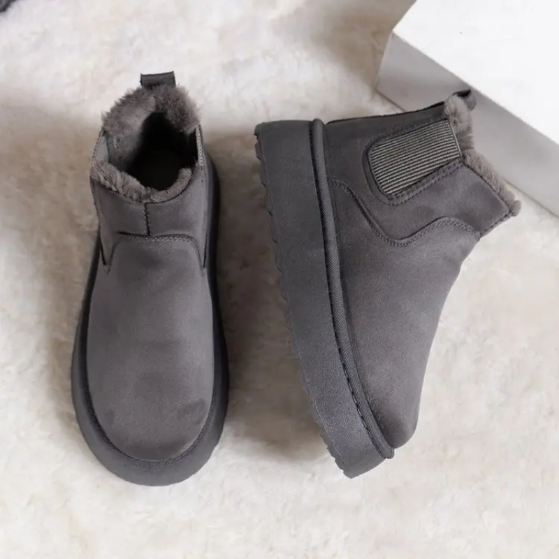Calzado de invierno versátil para mujer, estilo casual, forrado y con suela antideslizante.