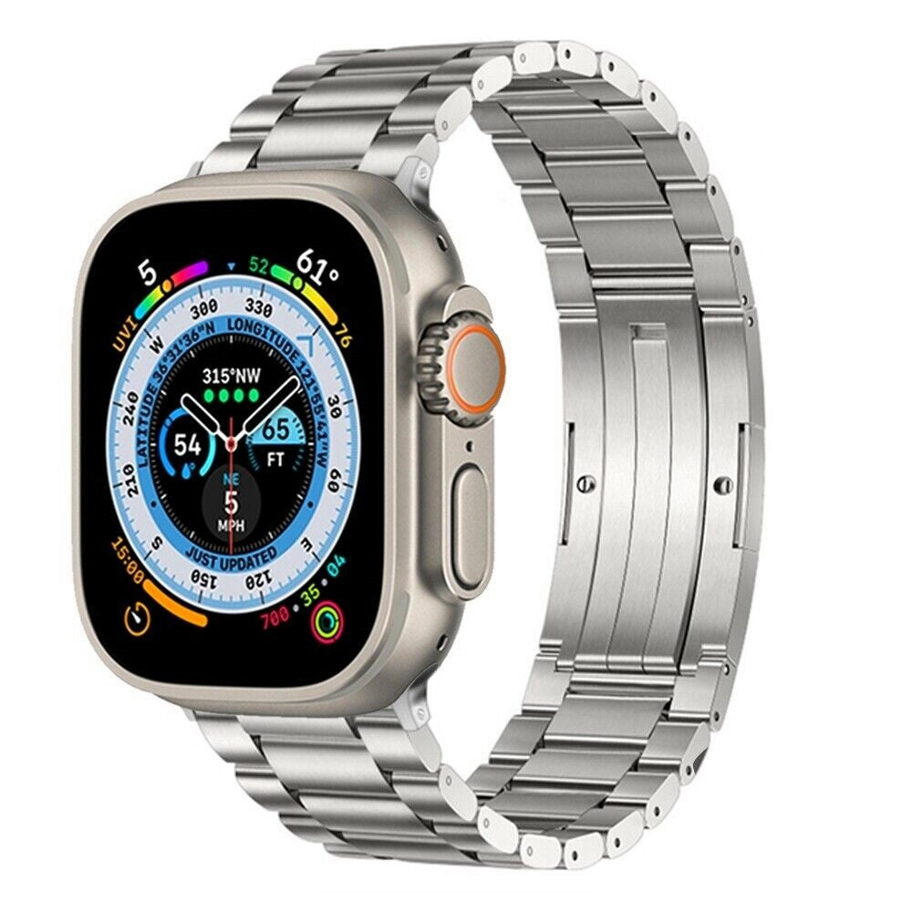 Accesorios smartwatch: correa de titanio elegante y ajustable con innovador cierre magnético.