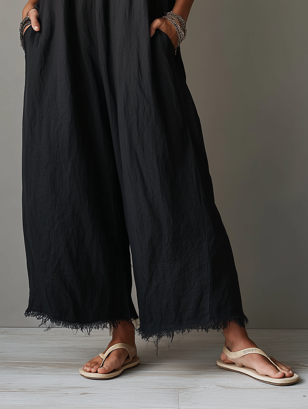 Mono largo de lino con tirantes, estilo boho chic, elegante y confortable para moda femenina de verano.