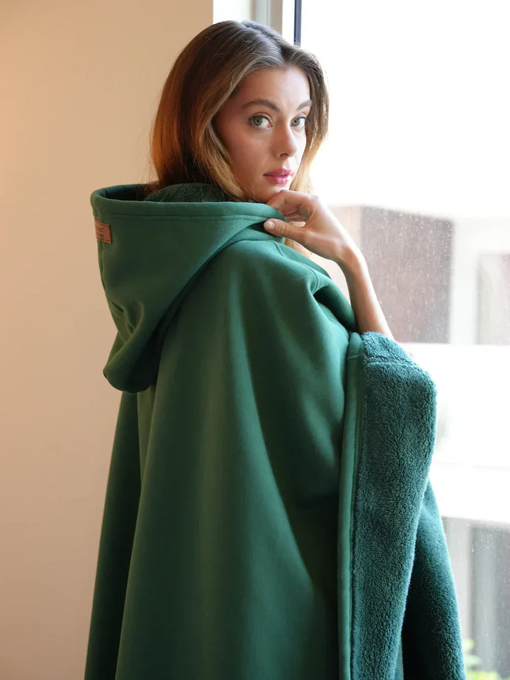 Manta con capucha de felpa ultra suave unisex, ideal para invierno y noches acogedoras en casa.
