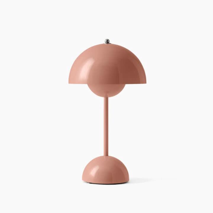 Diseño minimalista en lámpara LED de mesa inalámbrica regulable, ilumina tu hogar con estilo y eficiencia.